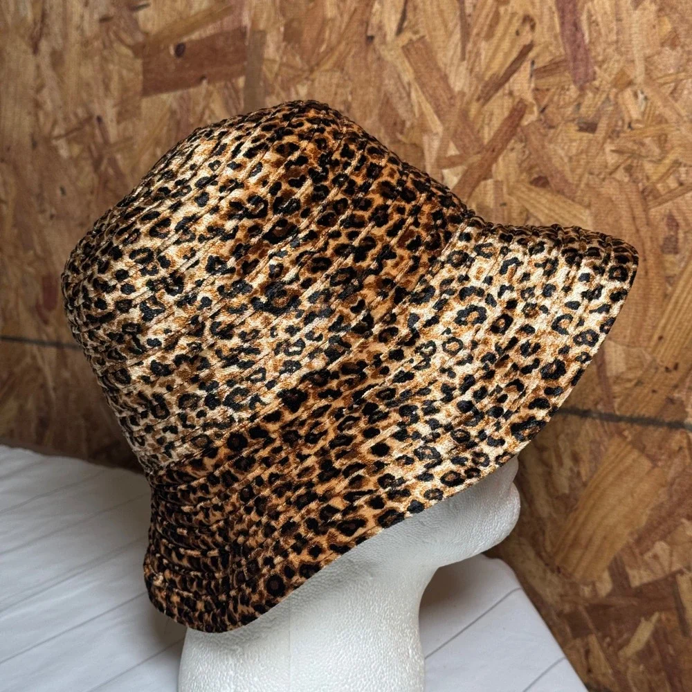 VTG Leopard Animal Print Fleece Bucket‎ Hat Y2K Diva Edgy Hipster Streetwear Cap